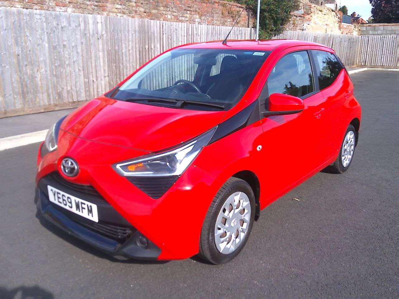 2019 TOYOTA AYGO 2019 TOYOTA AYGO