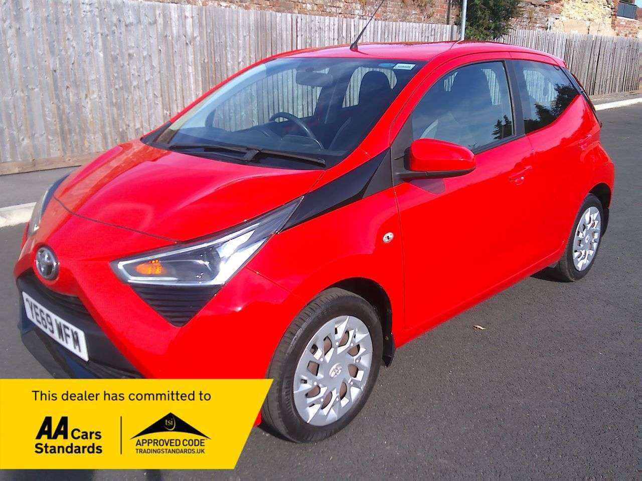A 2019 TOYOTA AYGO 1.0 VVT-i x-play Hatchback 5dr Petrol Manual Euro 6 (71 ps) SERVICE, 12M MO A 2019 TOYOTA AYGO 1.0 VVT-i x-play Hatchback 5dr Petrol Manual Euro 6 (71 ps) SERVICE, 12M MO