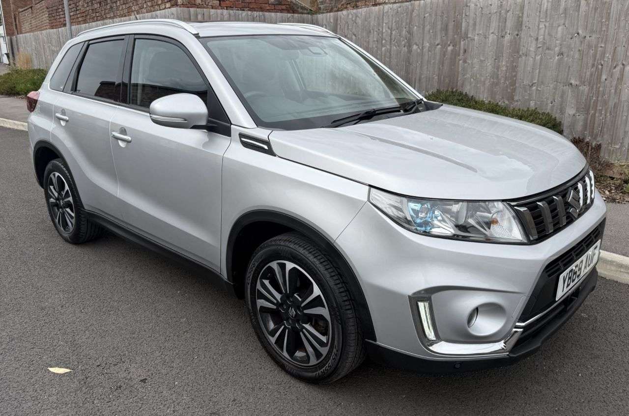 A 2019 SUZUKI VITARA 1.4 Boosterjet SZ5 SUV 5dr Petrol Auto ALLGRIP Euro 6 (s/s) (140 ps) PAN RO A 2019 SUZUKI VITARA 1.4 Boosterjet SZ5 SUV 5dr Petrol Auto ALLGRIP Euro 6 (s/s) (140 ps) PAN RO