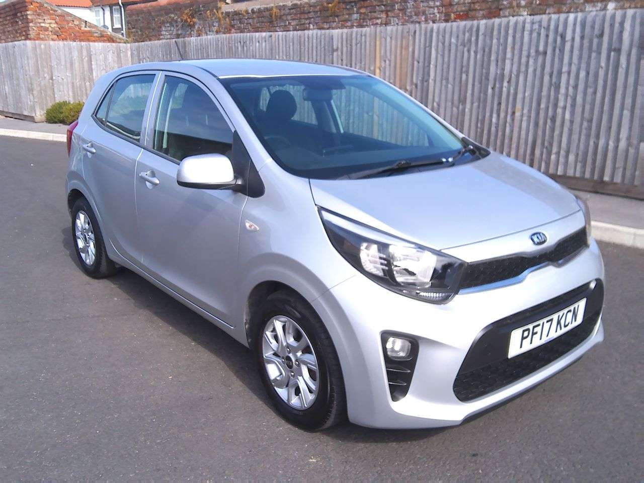 A 2017 KIA PICANTO 1.0 2 Hatchback 5dr Petrol Manual Euro 6 (66 bhp) FURTHER SERVICE & 6M WARR A 2017 KIA PICANTO 1.0 2 Hatchback 5dr Petrol Manual Euro 6 (66 bhp) FURTHER SERVICE & 6M WARR