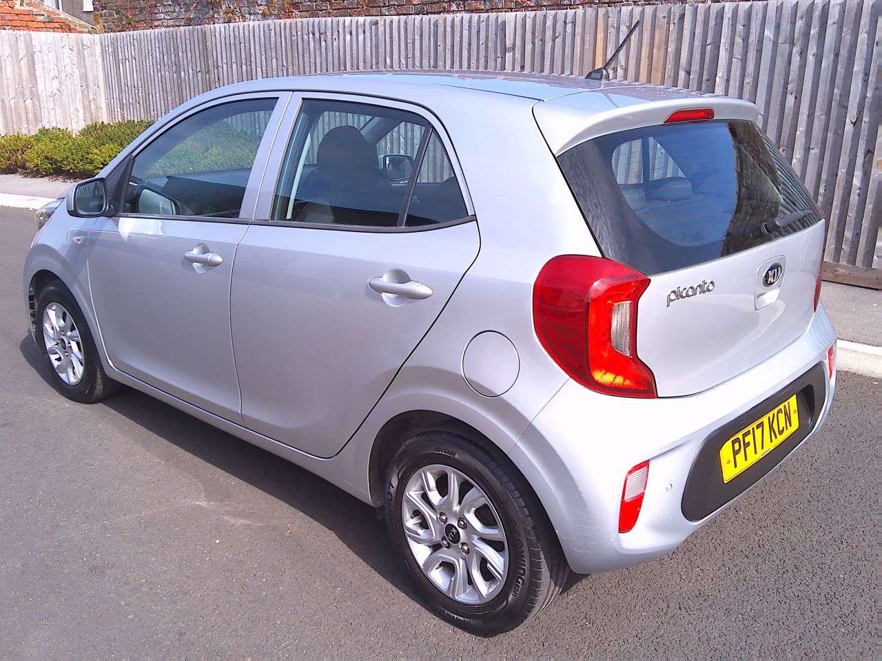 2017 KIA PICANTO 2017 KIA PICANTO