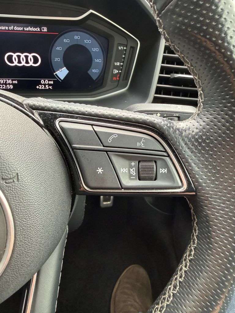 2021 AUDI A1 2021 AUDI A1