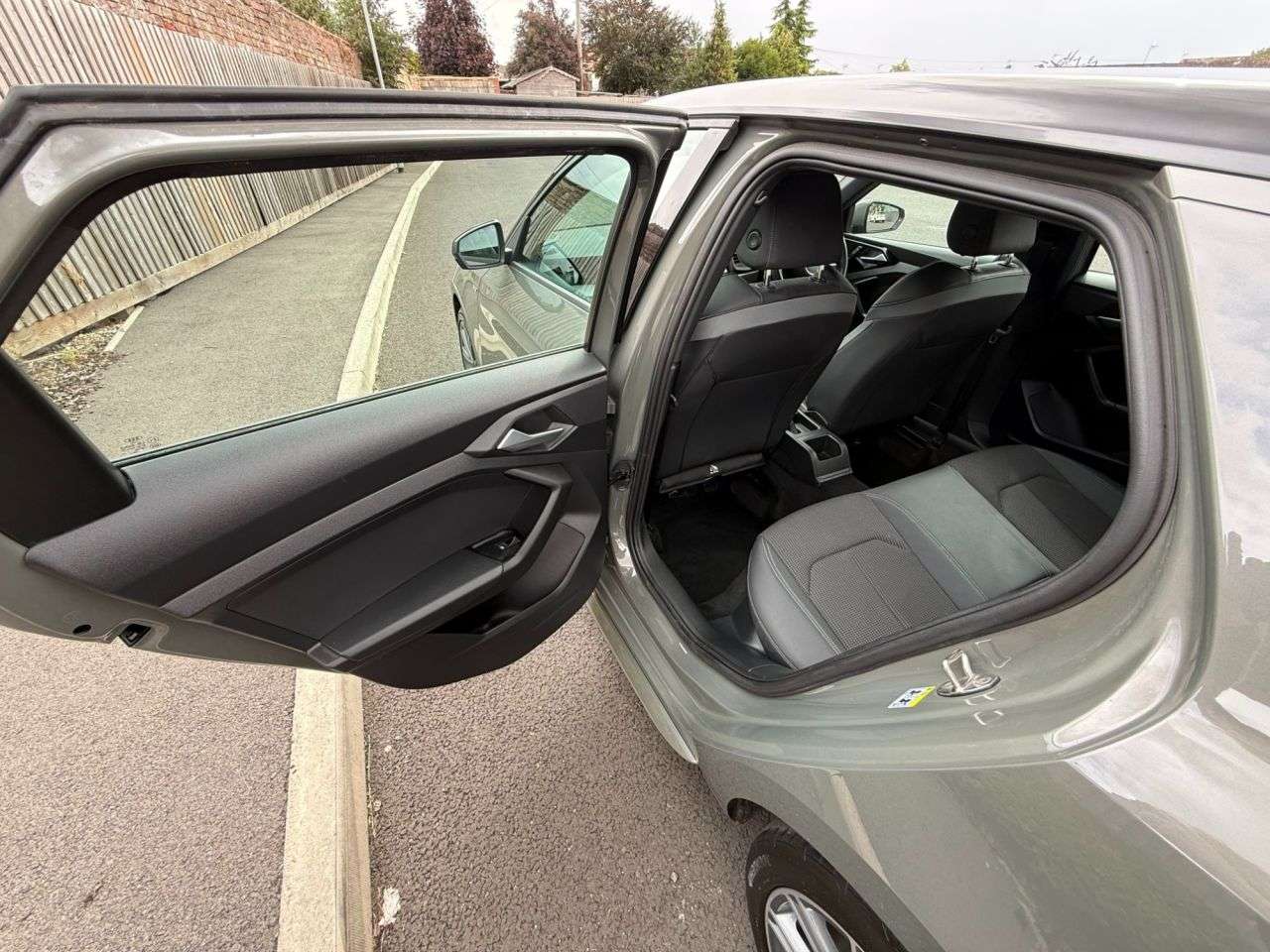 2021 AUDI A1 2021 AUDI A1