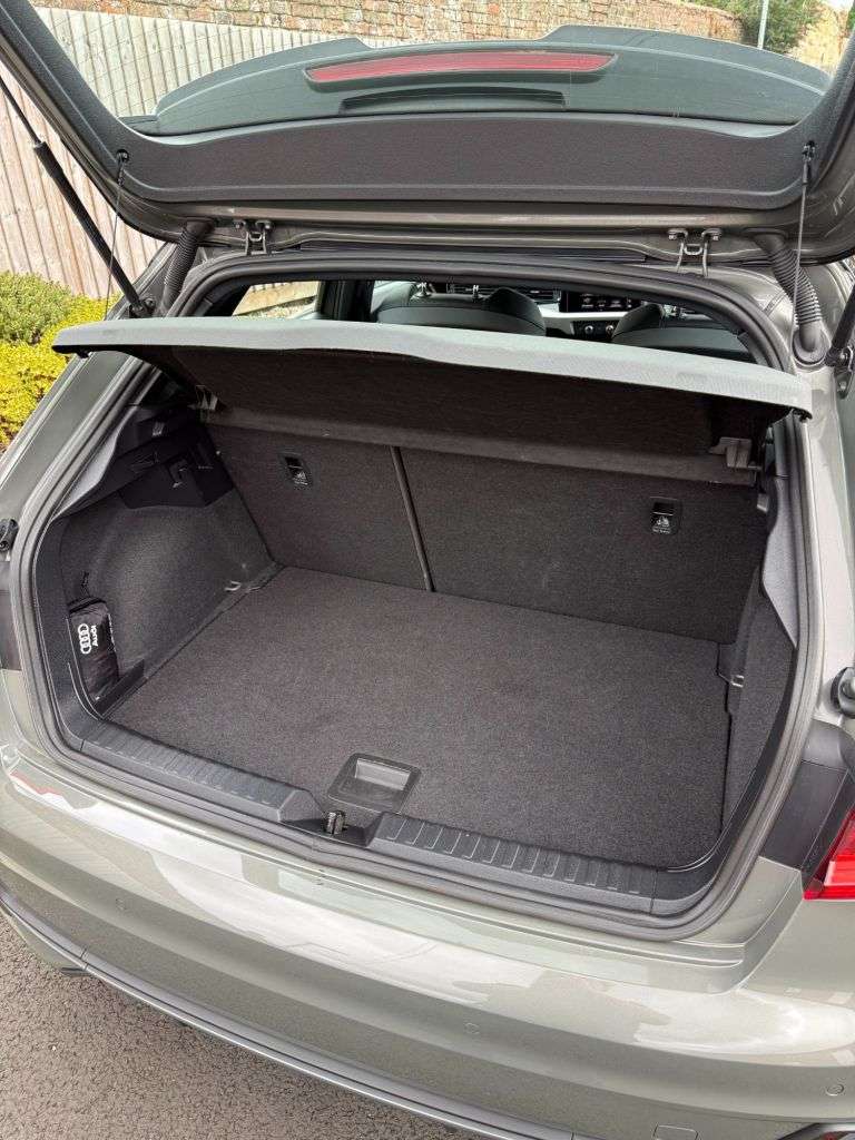 2021 AUDI A1 2021 AUDI A1