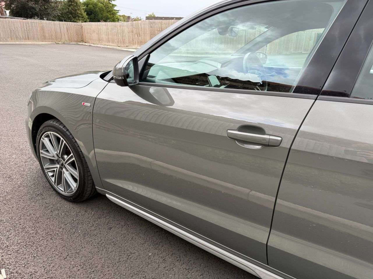 2021 AUDI A1 2021 AUDI A1