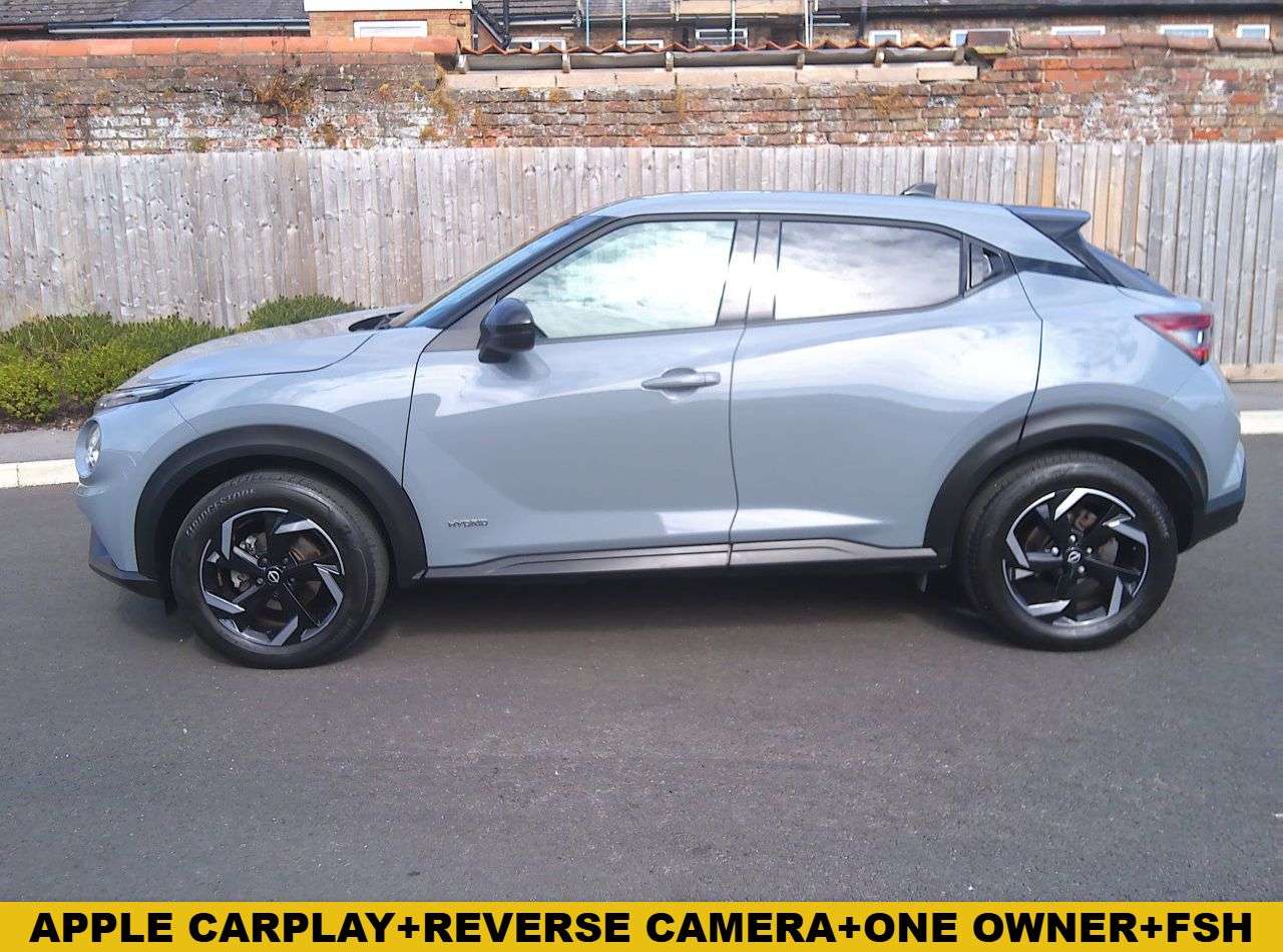 A 2023 NISSAN JUKE 1.6 N-Connecta SUV 5dr Petrol Hybrid Auto Euro 6 (143 ps) FURTHER SERVICE & A 2023 NISSAN JUKE 1.6 N-Connecta SUV 5dr Petrol Hybrid Auto Euro 6 (143 ps) FURTHER SERVICE &