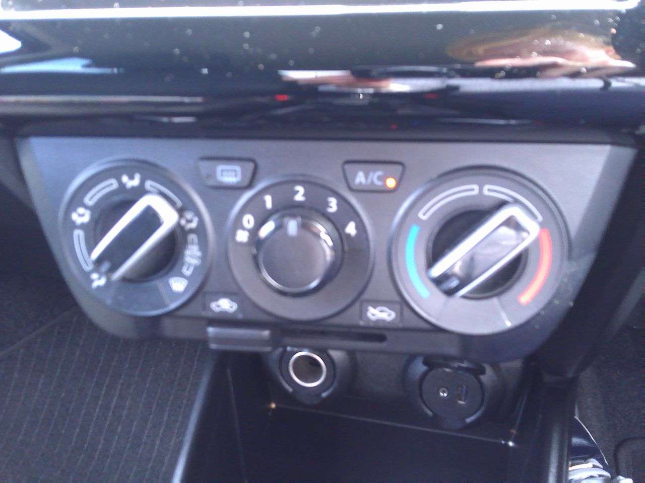 2021 SUZUKI SWIFT 2021 SUZUKI SWIFT