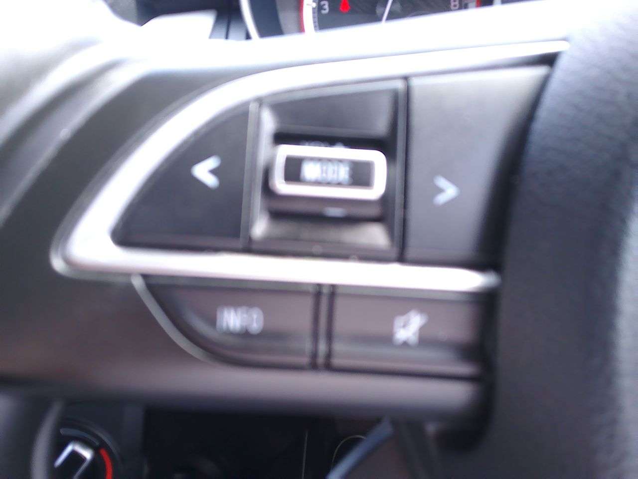 2021 SUZUKI SWIFT 2021 SUZUKI SWIFT