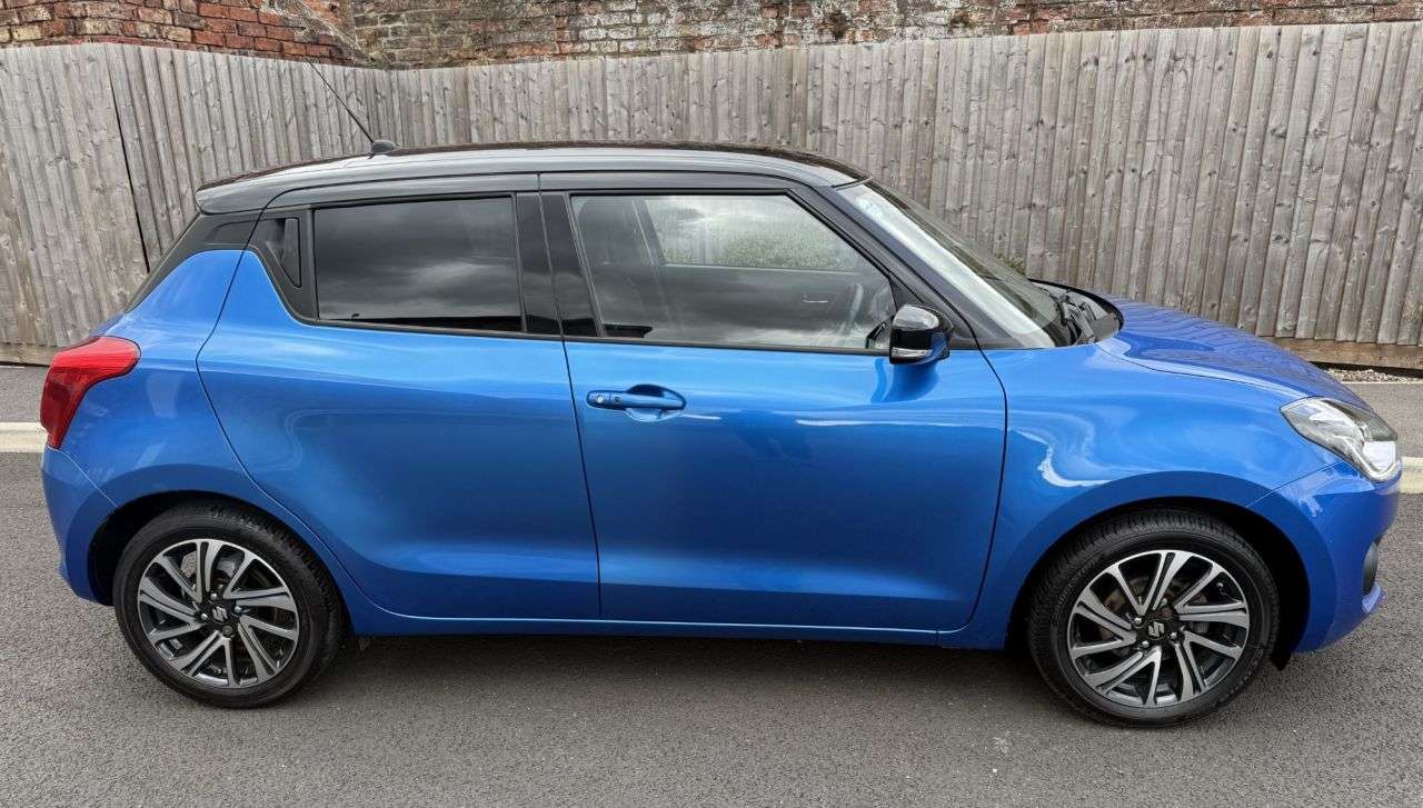A 2023 SUZUKI SWIFT 1.2 Dualjet MHEV SZ5 Hatchback 5dr Petrol Hybrid Manual Euro 6 (s/s) (83 ps A 2023 SUZUKI SWIFT 1.2 Dualjet MHEV SZ5 Hatchback 5dr Petrol Hybrid Manual Euro 6 (s/s) (83 ps