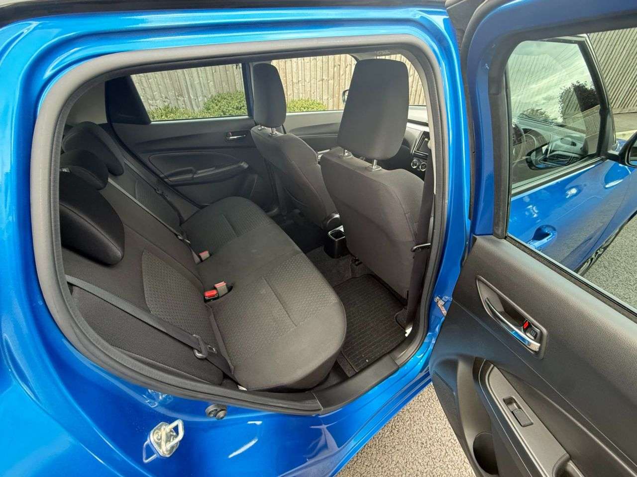 2023 SUZUKI SWIFT 2023 SUZUKI SWIFT