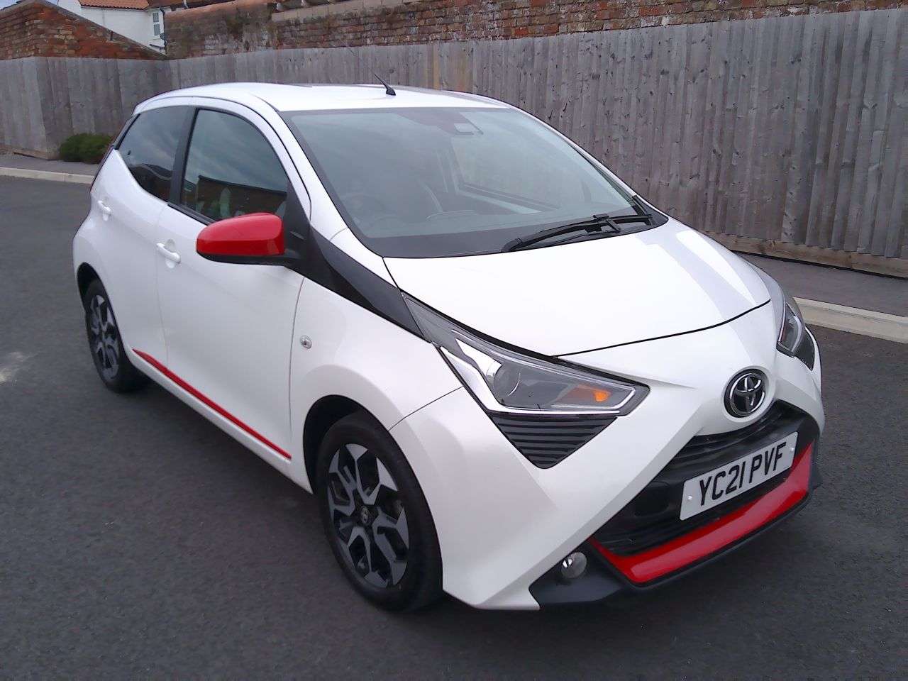 2021 TOYOTA AYGO 2021 TOYOTA AYGO