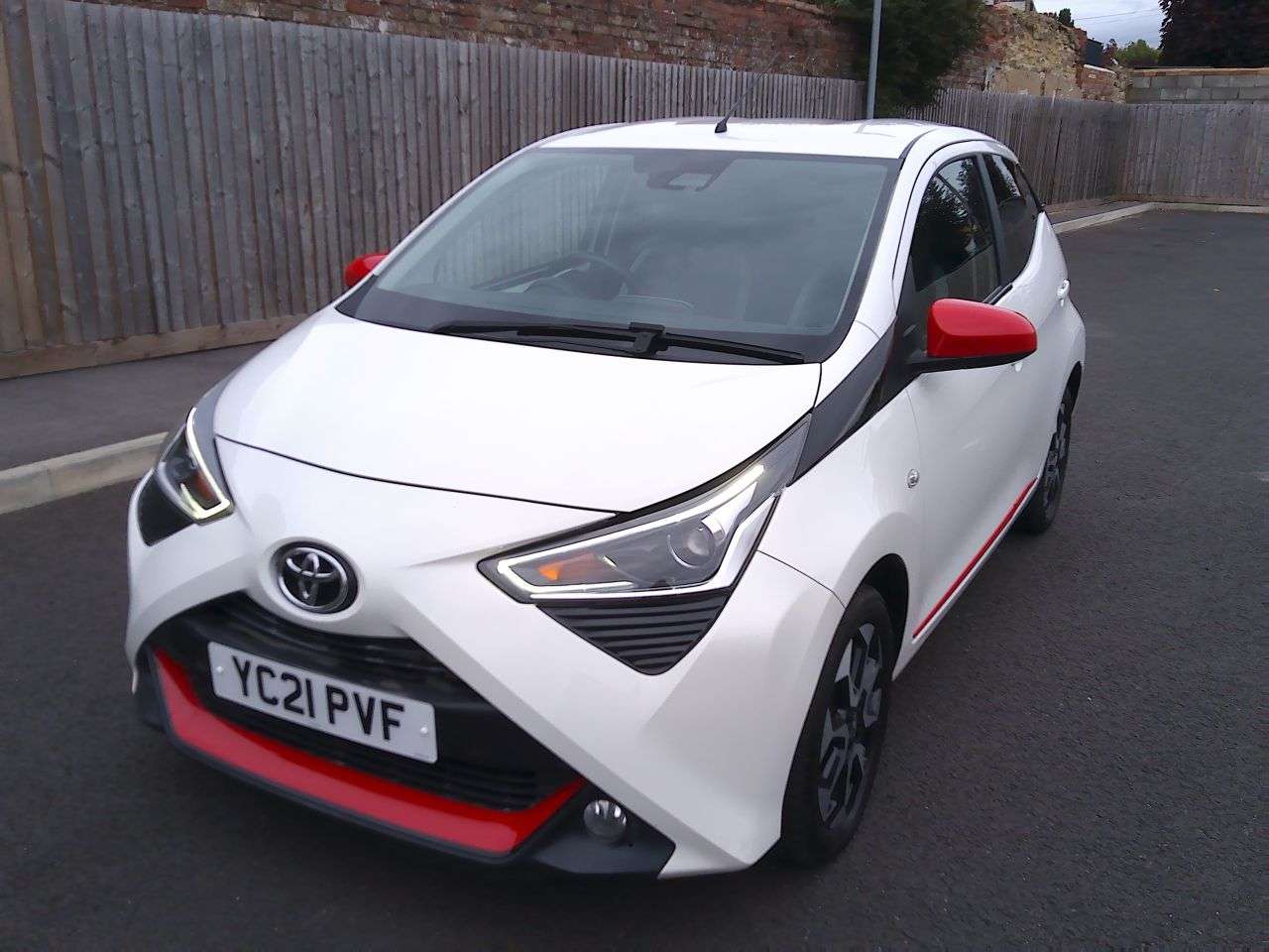2021 TOYOTA AYGO 2021 TOYOTA AYGO
