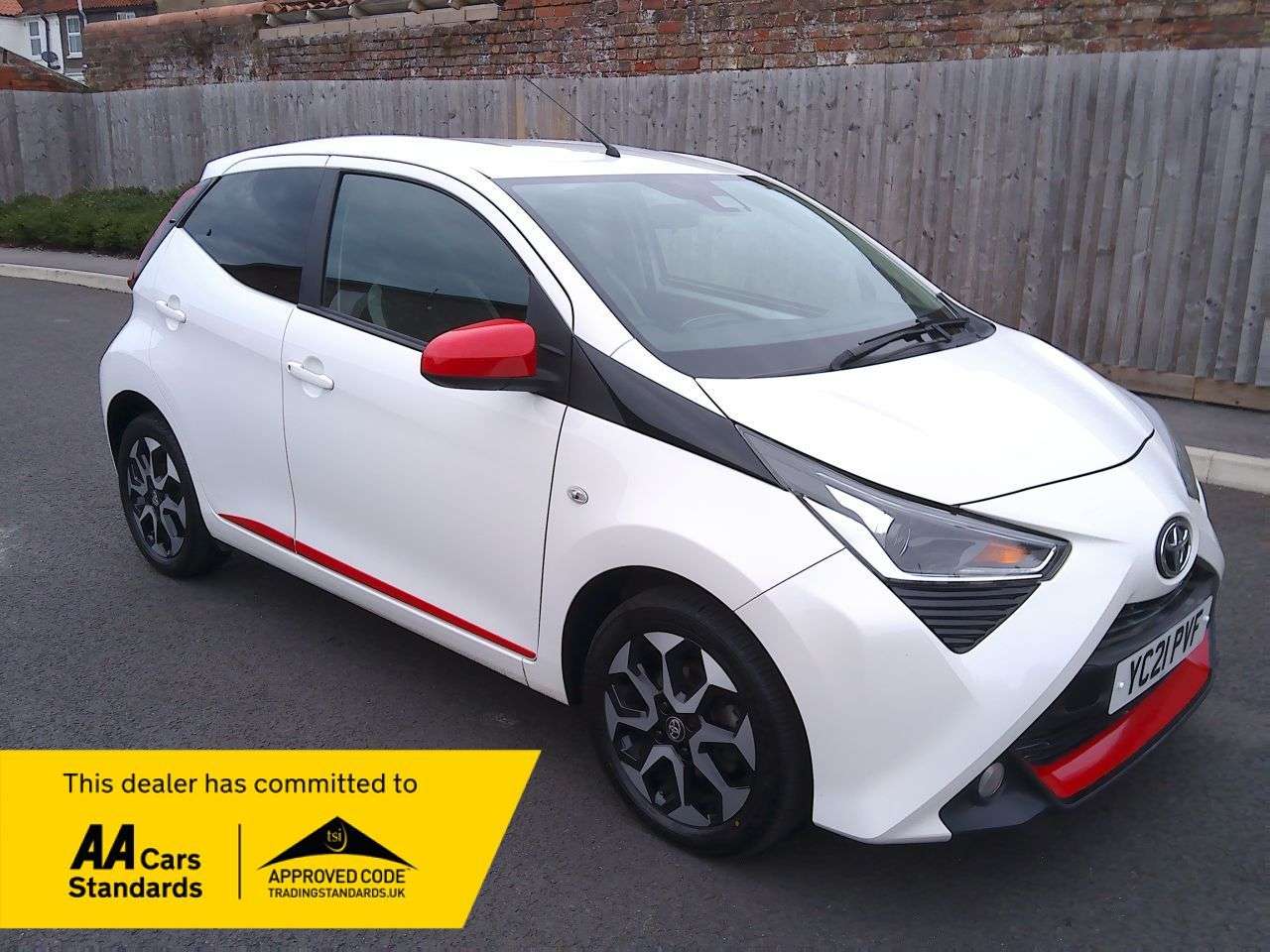 A 2021 TOYOTA AYGO 1.0 VVT-i x-trend Hatchback 5dr Petrol Manual Euro 6 (Safety Sense) (71 ps) A 2021 TOYOTA AYGO 1.0 VVT-i x-trend Hatchback 5dr Petrol Manual Euro 6 (Safety Sense) (71 ps)