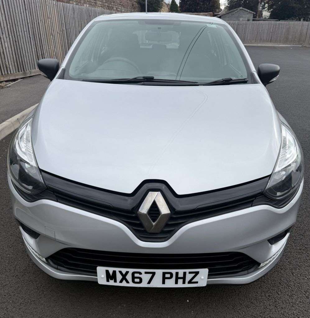 A 2017 RENAULT CLIO 1.5 Clio Play 5dr Hatchback Diesel Manual Euro 6 74 BHP FULLSERVICE,12M MOT A 2017 RENAULT CLIO 1.5 Clio Play 5dr Hatchback Diesel Manual Euro 6 74 BHP FULLSERVICE,12M MOT