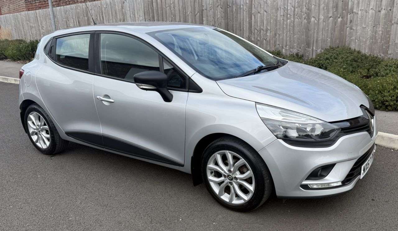 2017 RENAULT CLIO 2017 RENAULT CLIO