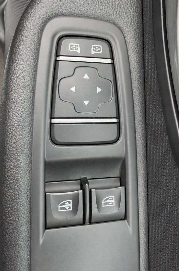 2017 RENAULT CLIO 2017 RENAULT CLIO