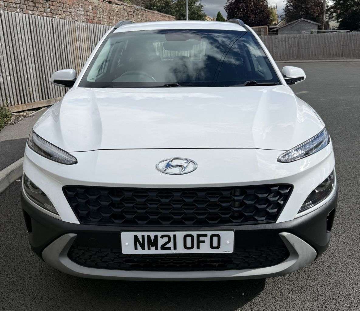 A 2021 HYUNDAI KONA 1.0 T-GDi MHEV SE Connect SUV 5dr Petrol Hybrid Manual Euro 6 (s/s) (120 ps A 2021 HYUNDAI KONA 1.0 T-GDi MHEV SE Connect SUV 5dr Petrol Hybrid Manual Euro 6 (s/s) (120 ps