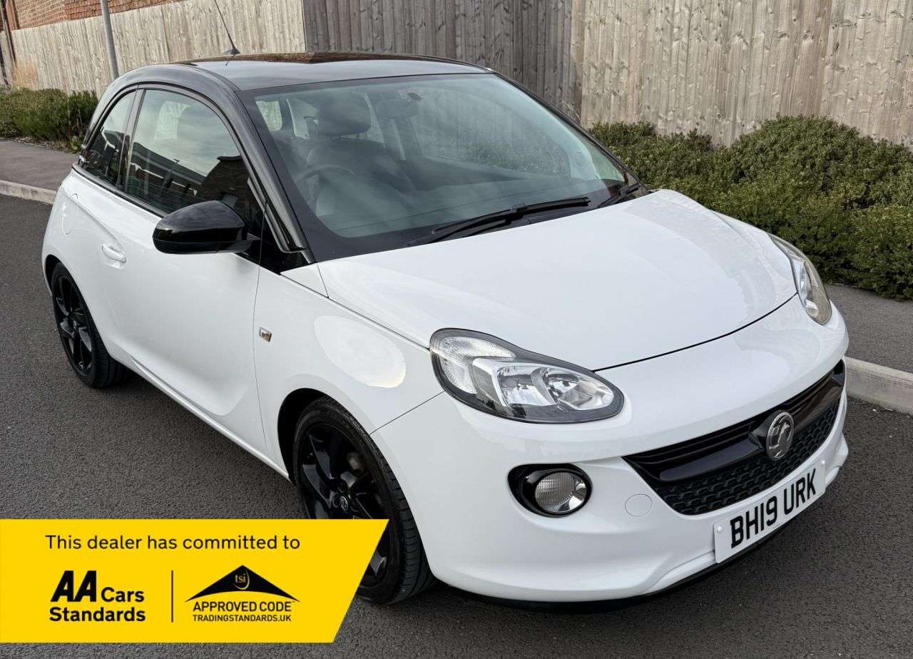 A 2019 VAUXHALL ADAM 1.2i Griffin Hatchback 3dr Petrol Manual Euro 6 (70 ps) SERVICE, 12M MOT & A 2019 VAUXHALL ADAM 1.2i Griffin Hatchback 3dr Petrol Manual Euro 6 (70 ps) SERVICE, 12M MOT &