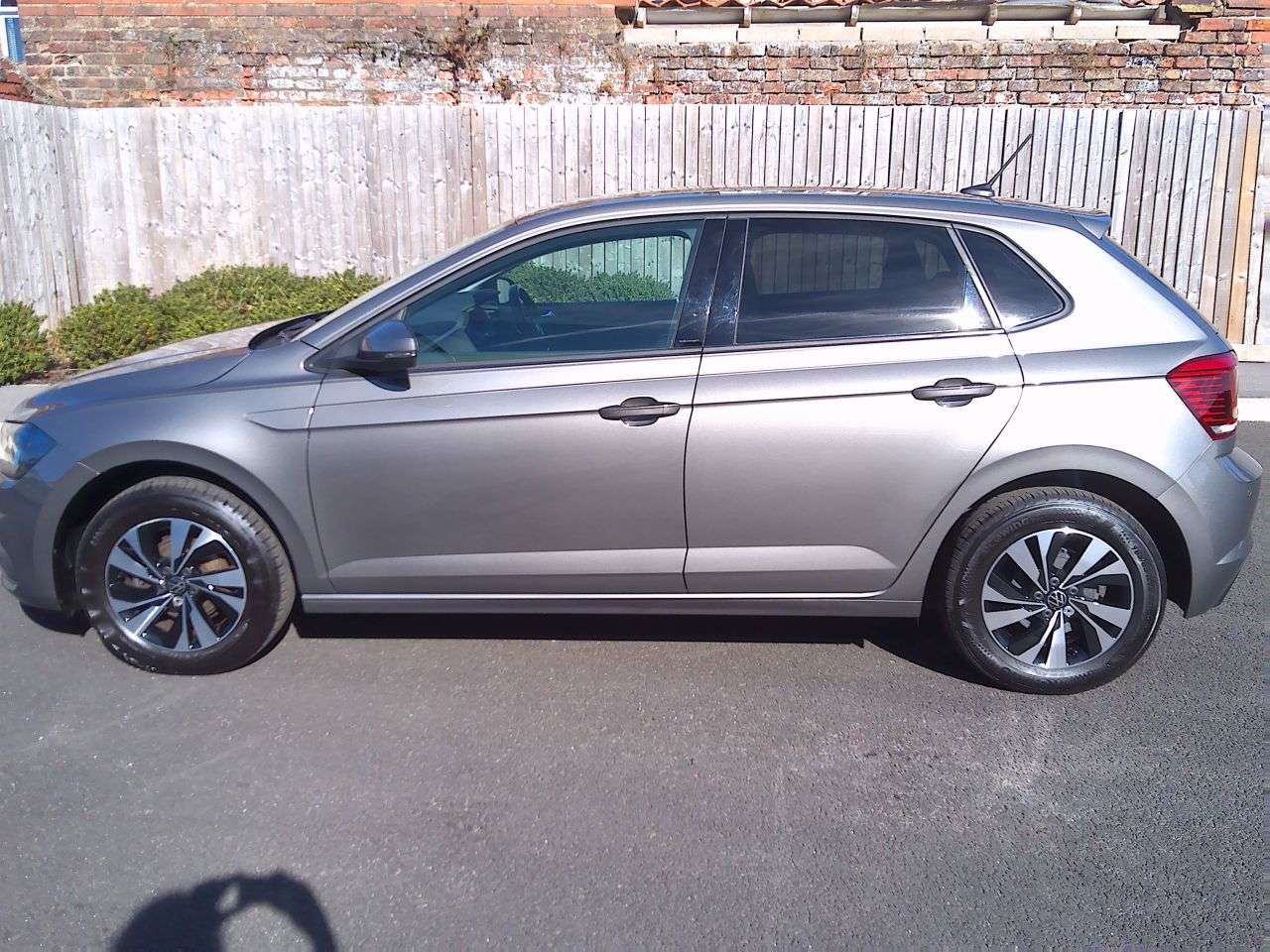 A 2021 VOLKSWAGEN POLO 1.0 TSI Match Hatchback 5dr Petrol Manual Euro 6 (s/s) (95 ps) SALES SERVIC A 2021 VOLKSWAGEN POLO 1.0 TSI Match Hatchback 5dr Petrol Manual Euro 6 (s/s) (95 ps) SALES SERVIC