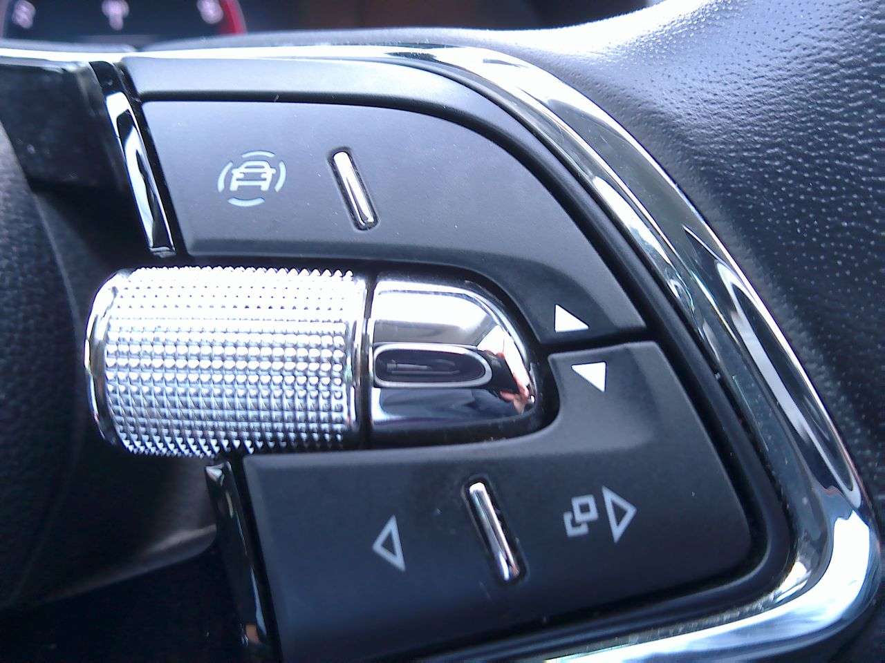 2023 SKODA KAROQ 2023 SKODA KAROQ