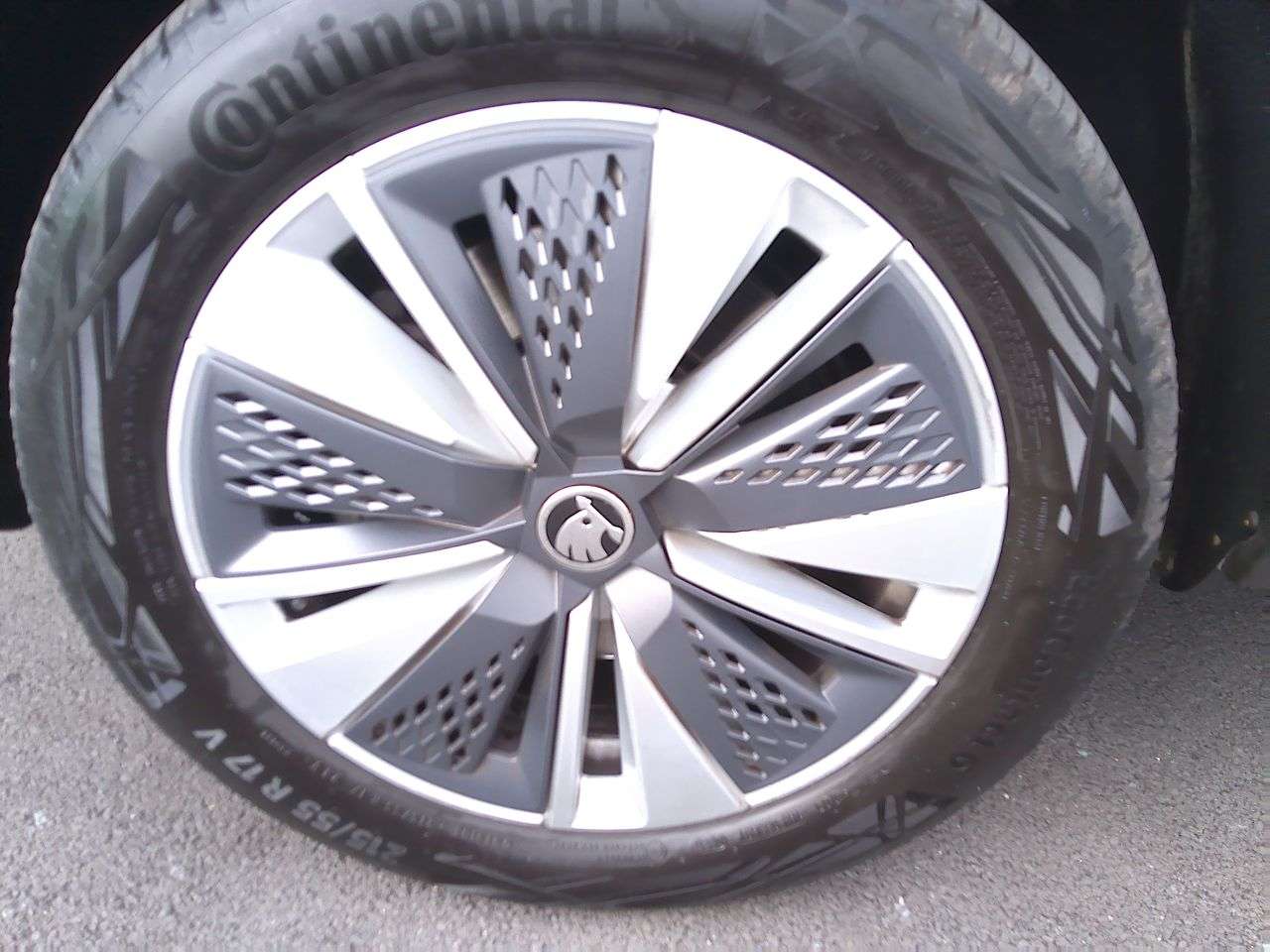 2023 SKODA KAROQ 2023 SKODA KAROQ