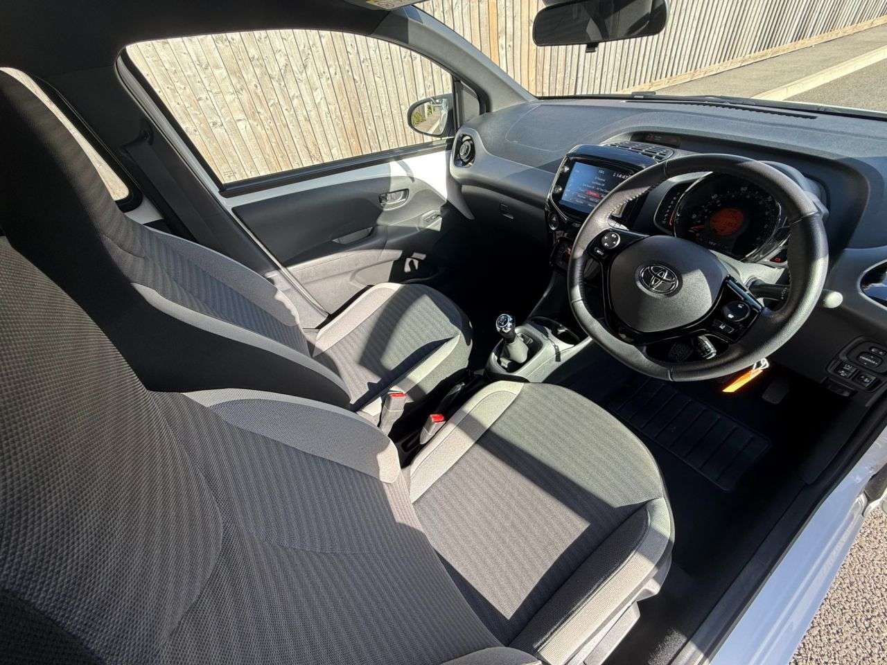 2021 TOYOTA AYGO 2021 TOYOTA AYGO