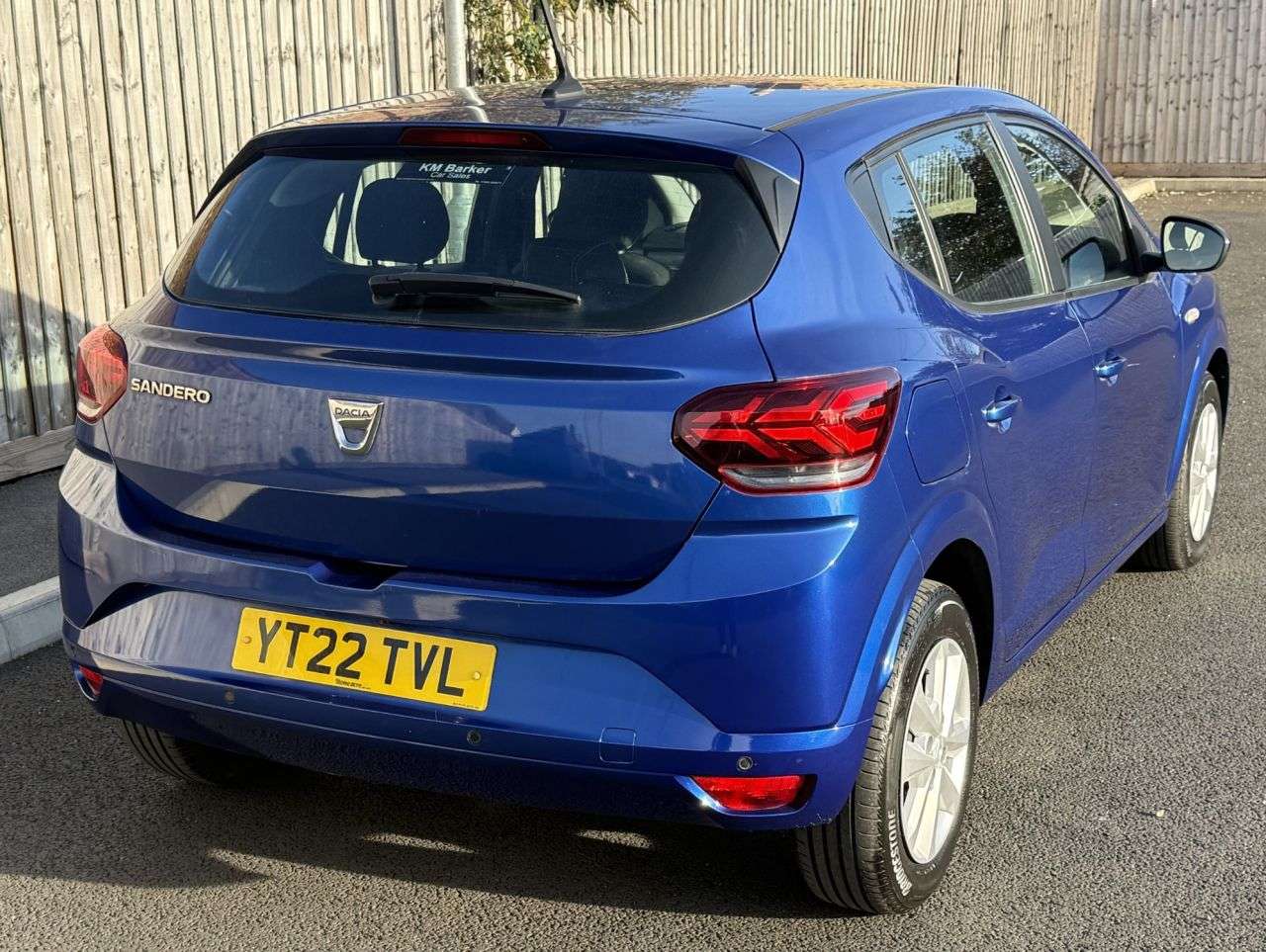 A 2022 DACIA SANDERO 1.0 TCe Comfort Hatchback 5dr Petrol Manual Euro 6 (s/s) (90 ps) SERVICE+12 A 2022 DACIA SANDERO 1.0 TCe Comfort Hatchback 5dr Petrol Manual Euro 6 (s/s) (90 ps) SERVICE+12