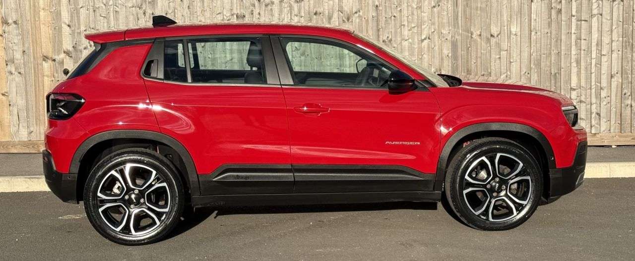 A 2023 JEEP AVENGER 1.2 Turbo Altitude+ SUV 5dr Petrol Manual Euro 6 (s/s) (100 ps) SERVICE, 12 A 2023 JEEP AVENGER 1.2 Turbo Altitude+ SUV 5dr Petrol Manual Euro 6 (s/s) (100 ps) SERVICE, 12