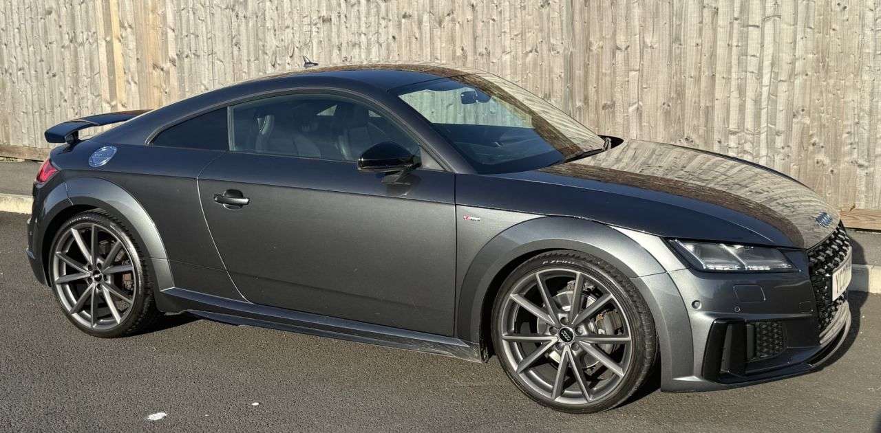 A 2020 AUDI TT 2.0 TFSI 40 Black Edition Coupe 3dr Petrol S Tronic Euro 6 (s/s) (197 ps) F A 2020 AUDI TT 2.0 TFSI 40 Black Edition Coupe 3dr Petrol S Tronic Euro 6 (s/s) (197 ps) F