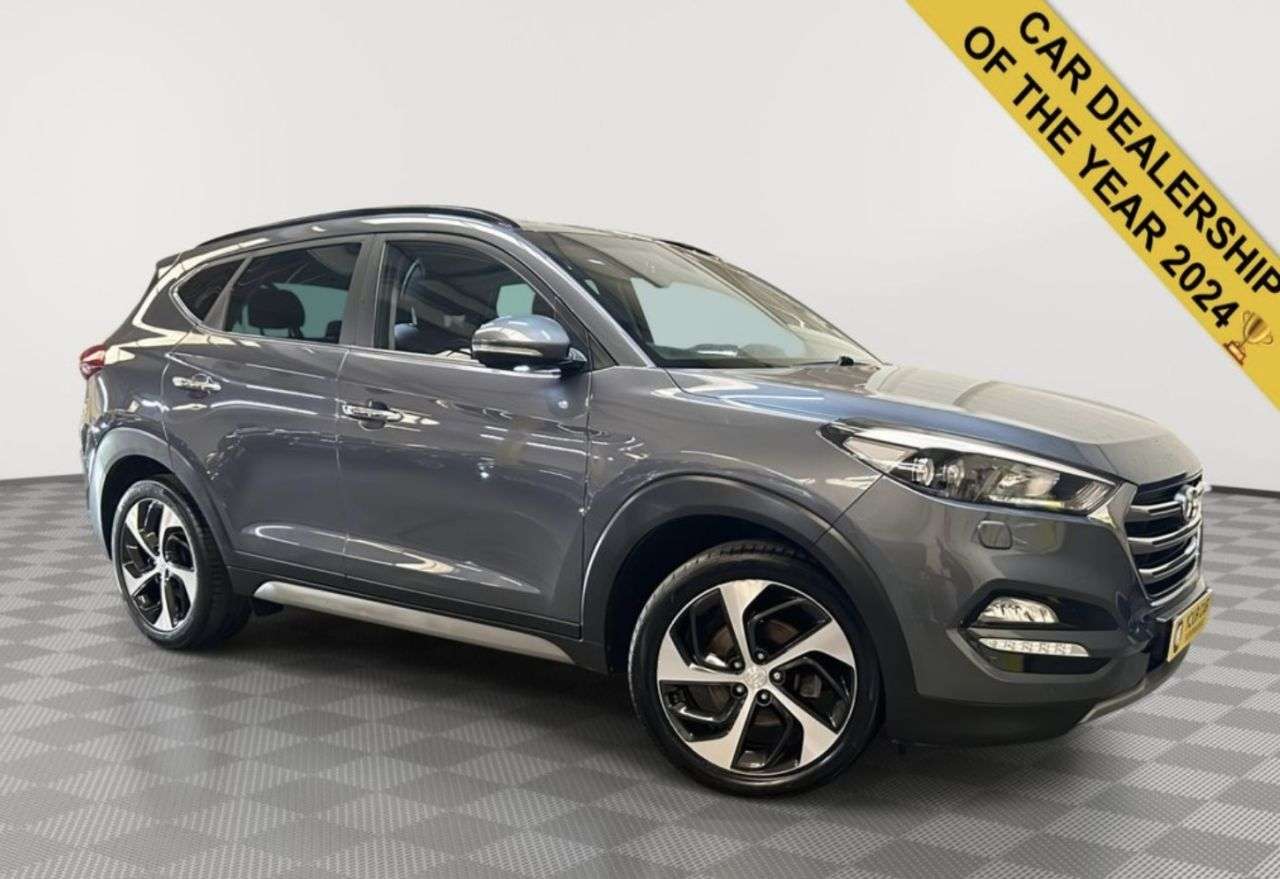 A 2017 HYUNDAI TUCSON 2.0 CRDi Premium SUV 5dr Diesel Manual 4WD Euro 6 (185 ps) A 2017 HYUNDAI TUCSON 2.0 CRDi Premium SUV 5dr Diesel Manual 4WD Euro 6 (185 ps)