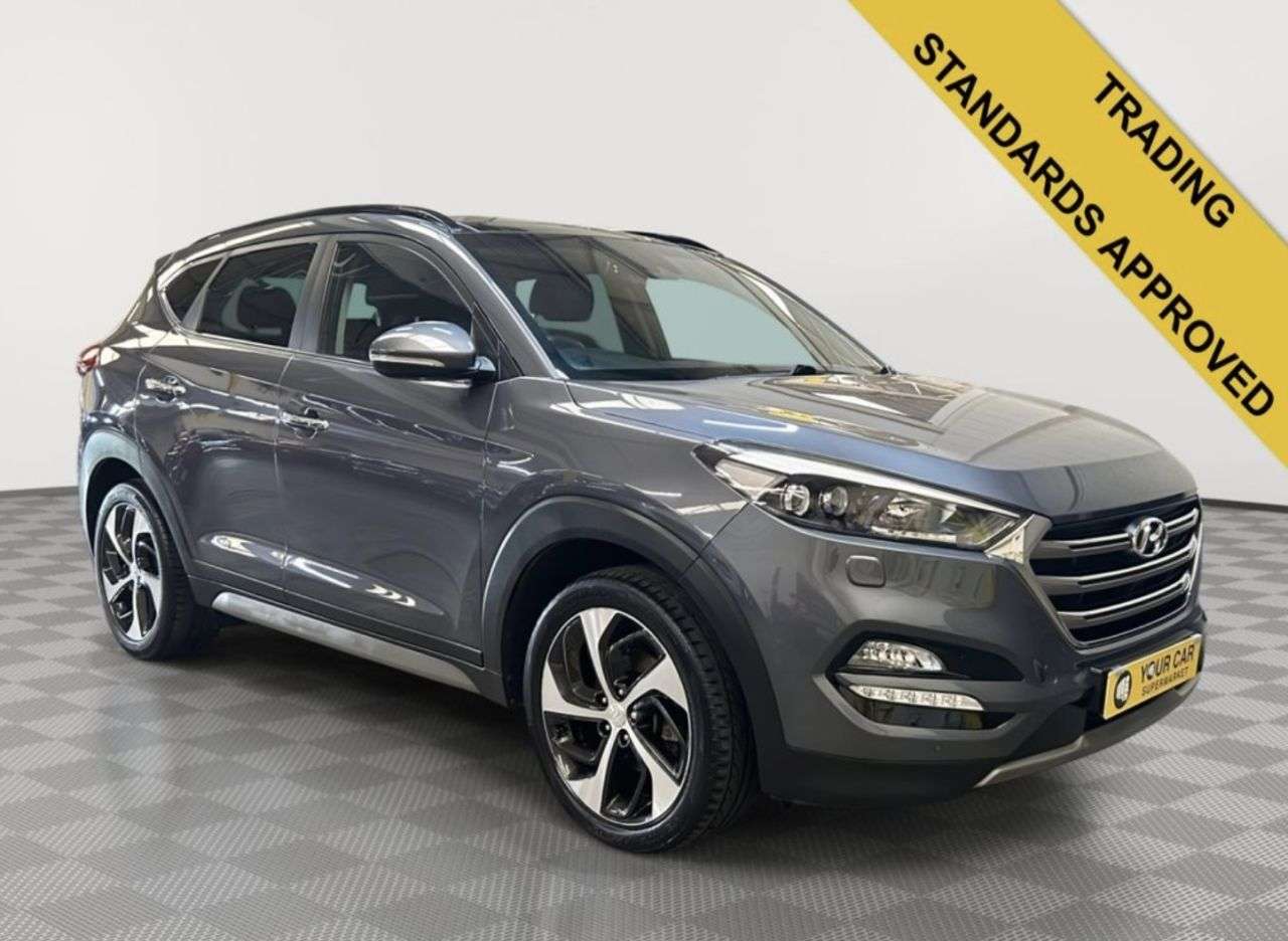 A 2017 HYUNDAI TUCSON 2.0 CRDi Premium SUV 5dr Diesel Manual 4WD Euro 6 (185 ps) A 2017 HYUNDAI TUCSON 2.0 CRDi Premium SUV 5dr Diesel Manual 4WD Euro 6 (185 ps)