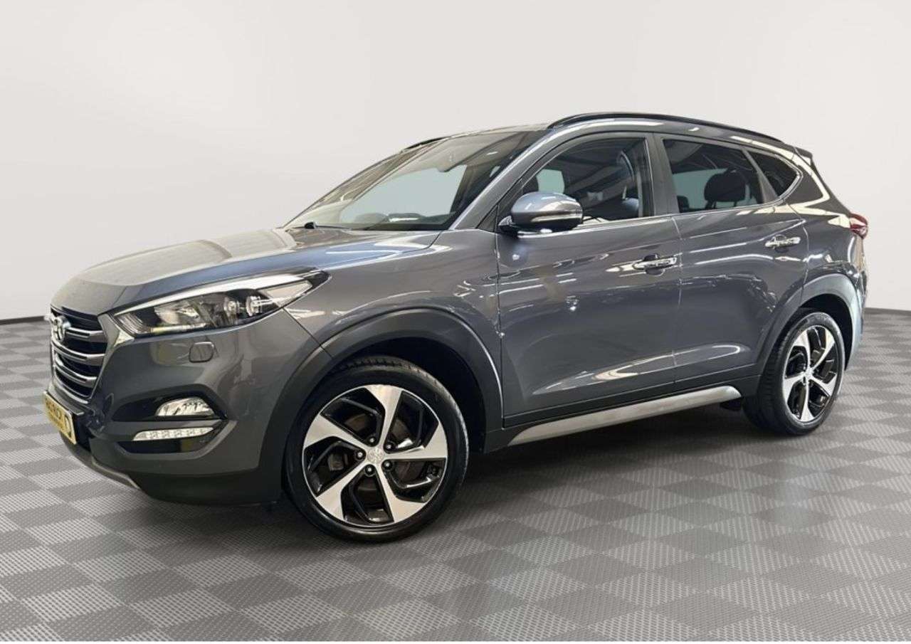 A 2017 HYUNDAI TUCSON 2.0 CRDi Premium SUV 5dr Diesel Manual 4WD Euro 6 (185 ps) A 2017 HYUNDAI TUCSON 2.0 CRDi Premium SUV 5dr Diesel Manual 4WD Euro 6 (185 ps)