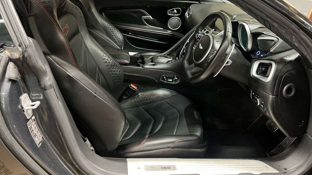 2021 ASTON MARTIN DBS 2021 ASTON MARTIN DBS
