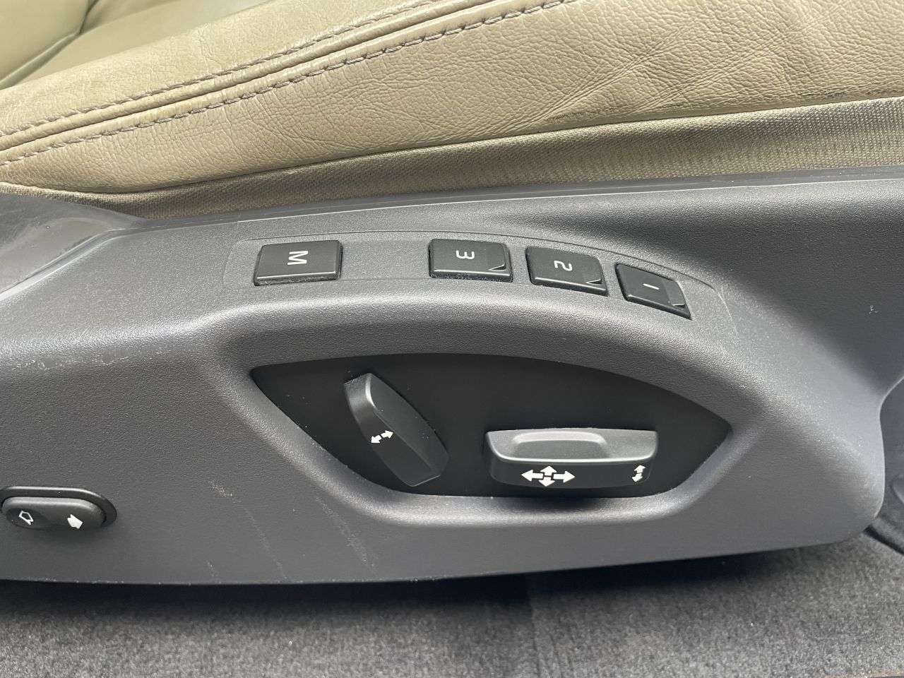 2016 VOLVO XC60 2016 VOLVO XC60