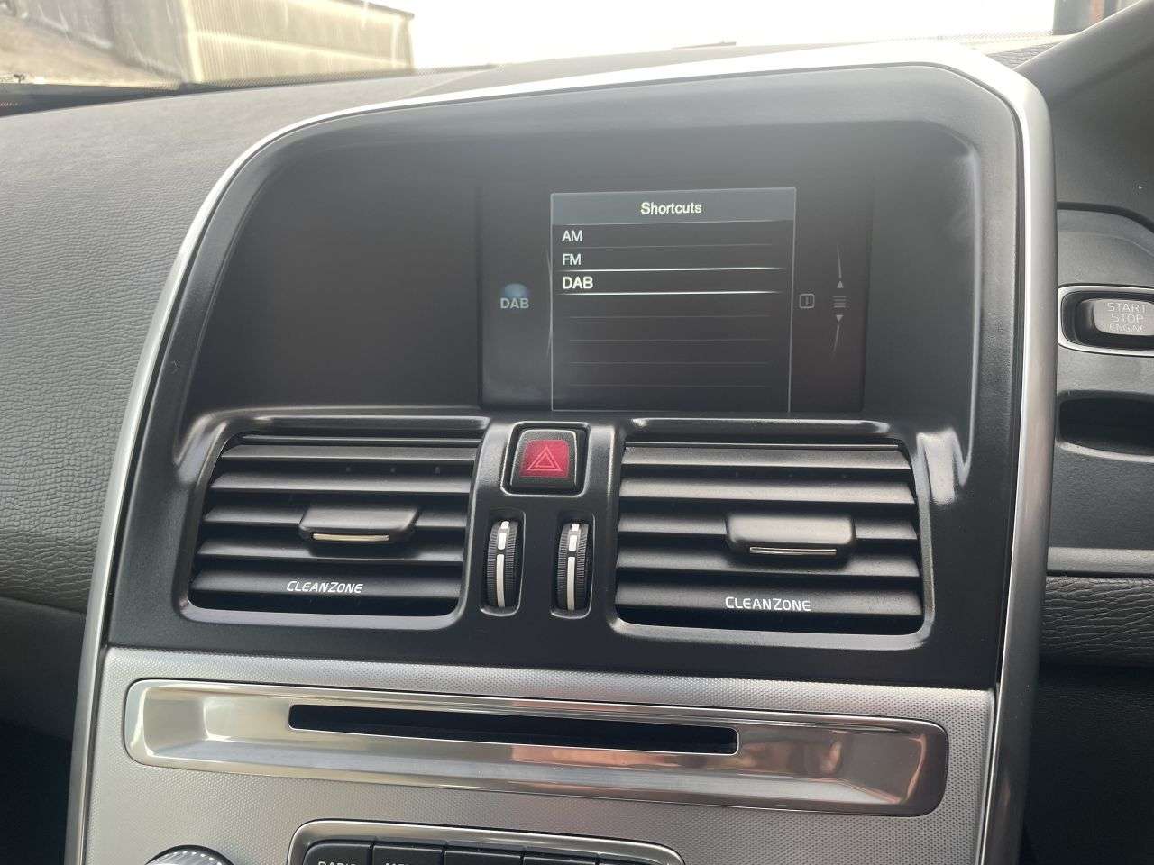 2016 VOLVO XC60 2016 VOLVO XC60