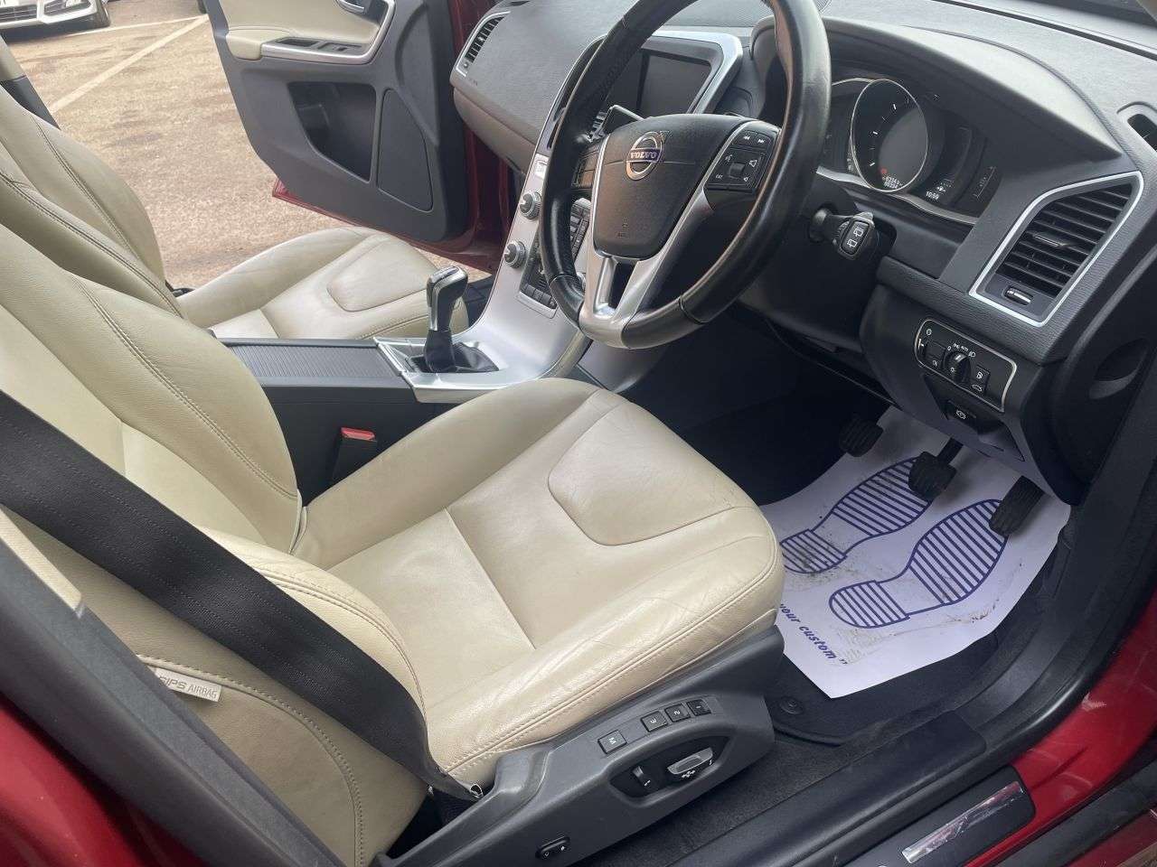 2016 VOLVO XC60 2016 VOLVO XC60