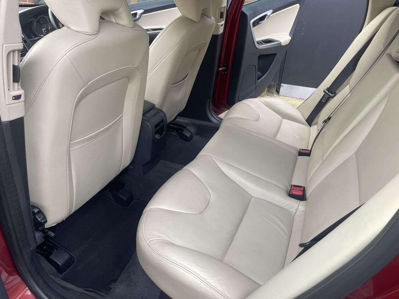 2016 VOLVO XC60 2016 VOLVO XC60