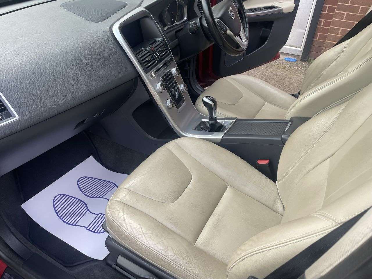 2016 VOLVO XC60 2016 VOLVO XC60