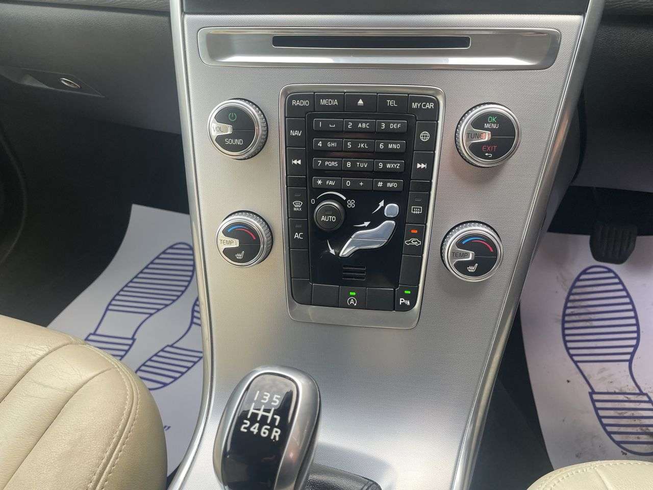 2016 VOLVO XC60 2016 VOLVO XC60