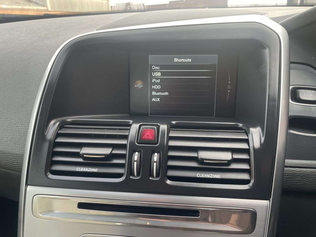 2016 VOLVO XC60 2016 VOLVO XC60