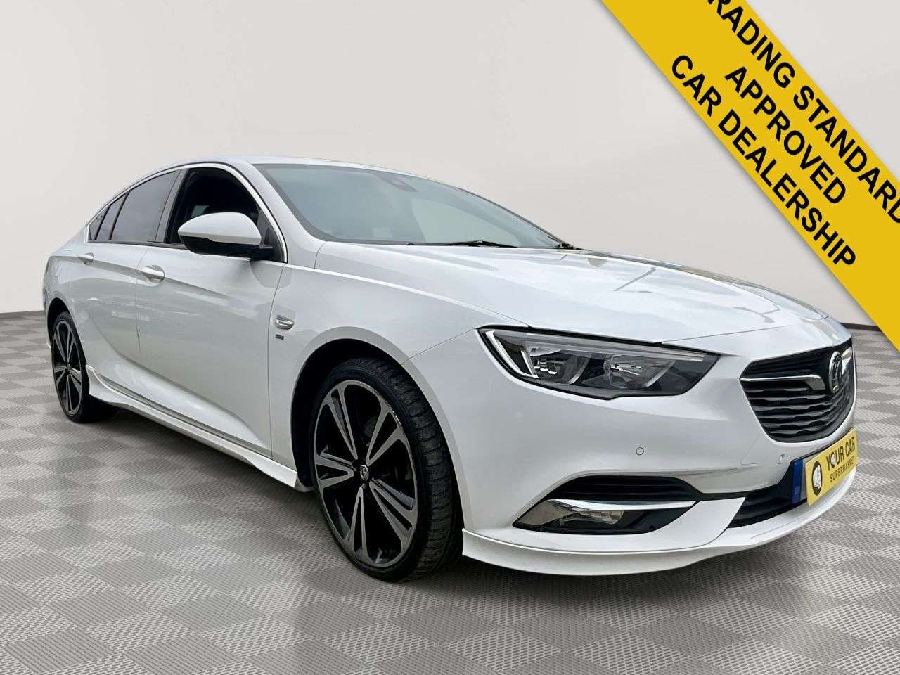 A 2018 VAUXHALL INSIGNIA 2.0 Turbo D BlueInjection SRi VX Line Nav Grand Sport 5dr Diesel Manual Eur A 2018 VAUXHALL INSIGNIA 2.0 Turbo D BlueInjection SRi VX Line Nav Grand Sport 5dr Diesel Manual Eur