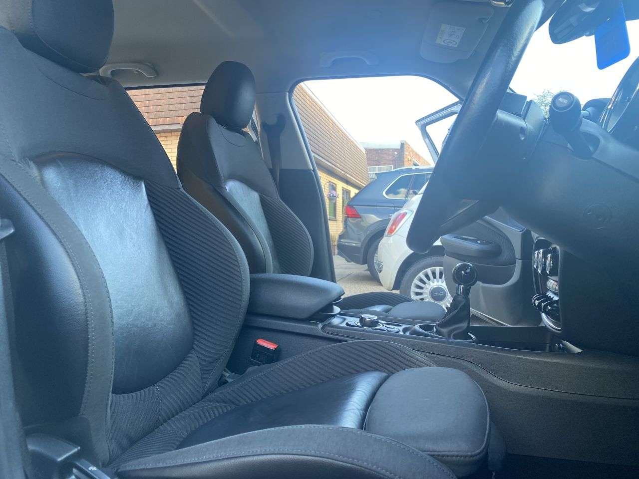 2020 MINI CLUBMAN 2020 MINI CLUBMAN