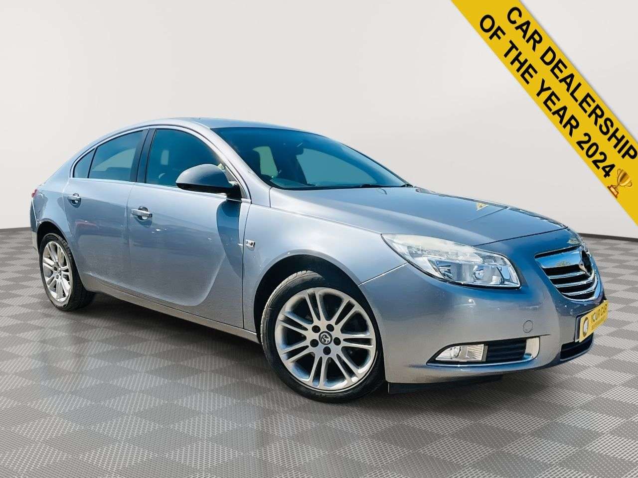 A 2009 VAUXHALL INSIGNIA 1.8 16V Exclusiv Hatchback 5dr Petrol Manual Euro 5 (140 ps) CRUISE CONTROL A 2009 VAUXHALL INSIGNIA 1.8 16V Exclusiv Hatchback 5dr Petrol Manual Euro 5 (140 ps) CRUISE CONTROL