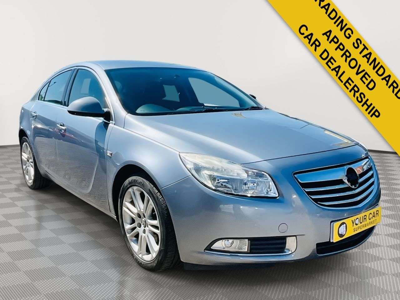 A 2009 VAUXHALL INSIGNIA 1.8 16V Exclusiv Hatchback 5dr Petrol Manual Euro 5 (140 ps) CRUISE CONTROL A 2009 VAUXHALL INSIGNIA 1.8 16V Exclusiv Hatchback 5dr Petrol Manual Euro 5 (140 ps) CRUISE CONTROL