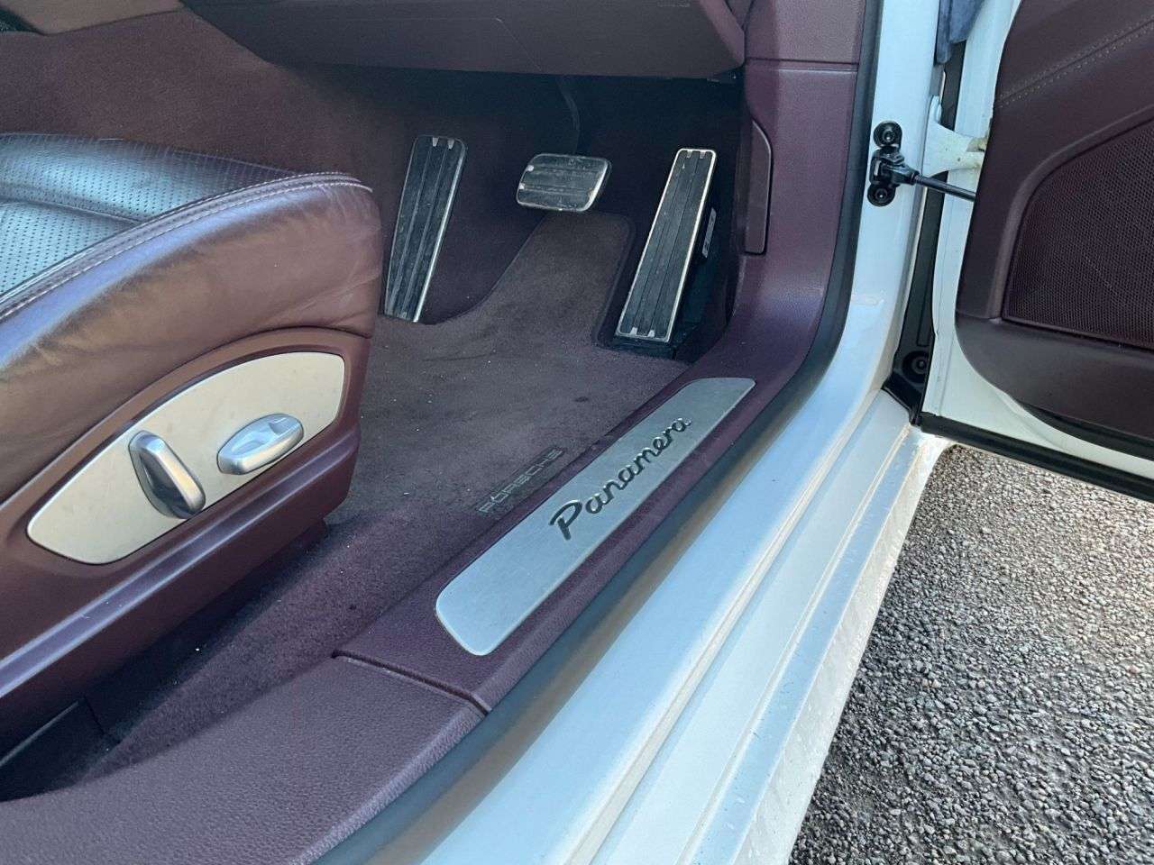 2013 PORSCHE PANAMERA 2013 PORSCHE PANAMERA