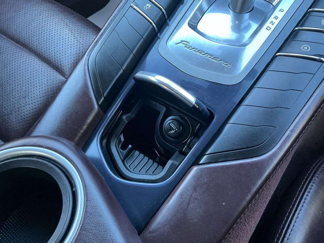 2013 PORSCHE PANAMERA 2013 PORSCHE PANAMERA