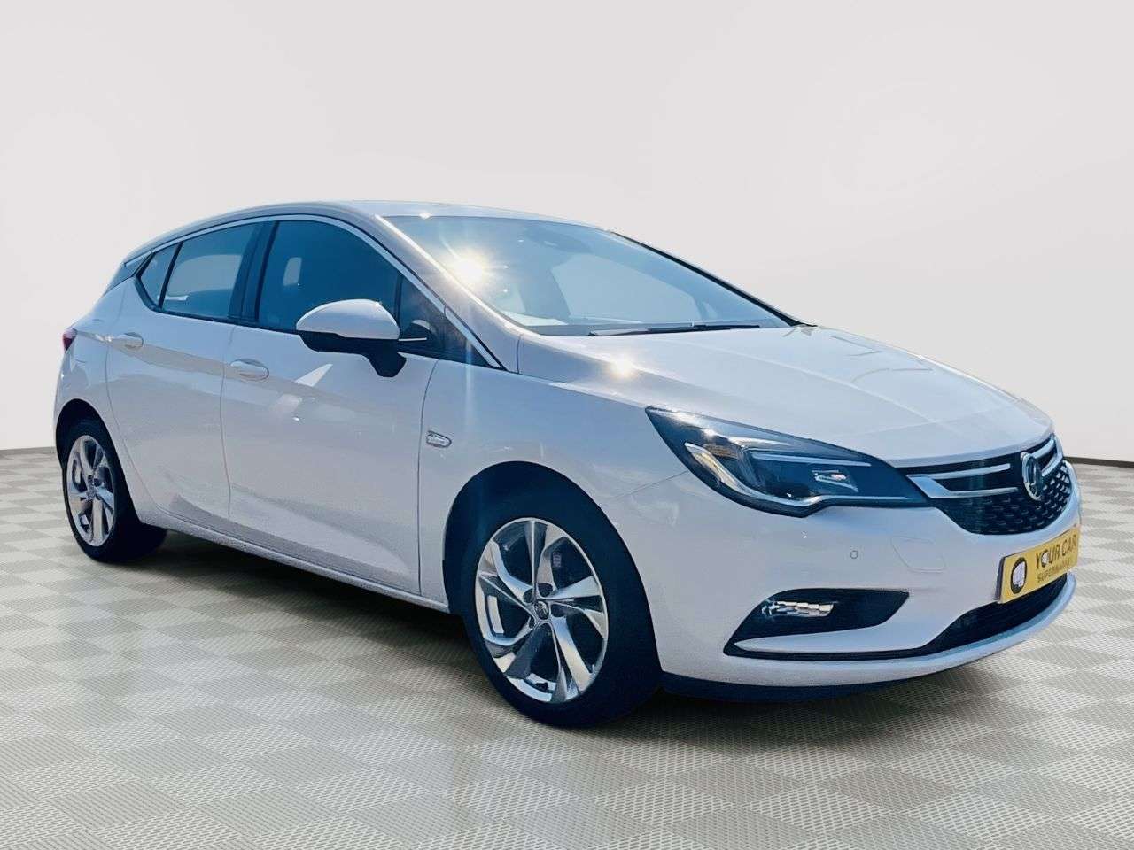 A 2016 VAUXHALL ASTRA 1.4i Turbo SRi Nav Hatchback 5dr Petrol Auto Euro 6 (s/s) (150 ps) A 2016 VAUXHALL ASTRA 1.4i Turbo SRi Nav Hatchback 5dr Petrol Auto Euro 6 (s/s) (150 ps)