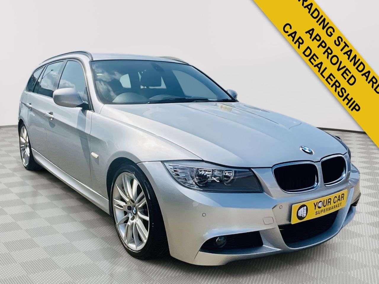 A 2012 BMW 3 SERIES 2.0 318i M Sport Touring 5dr Petrol Manual Euro 5 (s/s) (143 ps) Spacious, A 2012 BMW 3 SERIES 2.0 318i M Sport Touring 5dr Petrol Manual Euro 5 (s/s) (143 ps) Spacious,