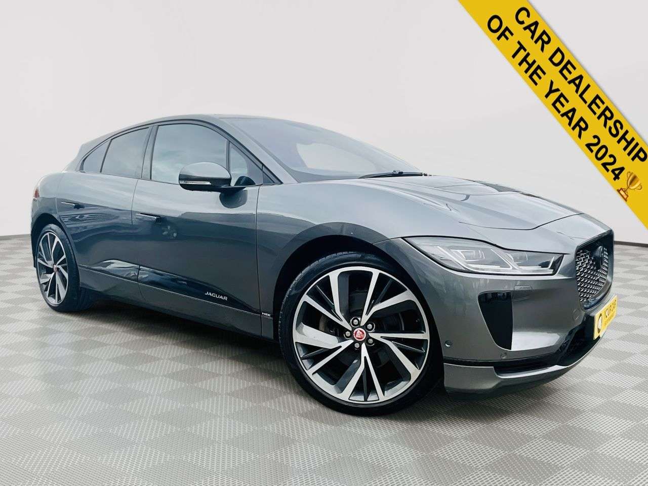 A 2019 JAGUAR I-PACE 400 90kWh HSE SUV 5dr Electric Auto 4WD (400 ps) A 2019 JAGUAR I-PACE 400 90kWh HSE SUV 5dr Electric Auto 4WD (400 ps)