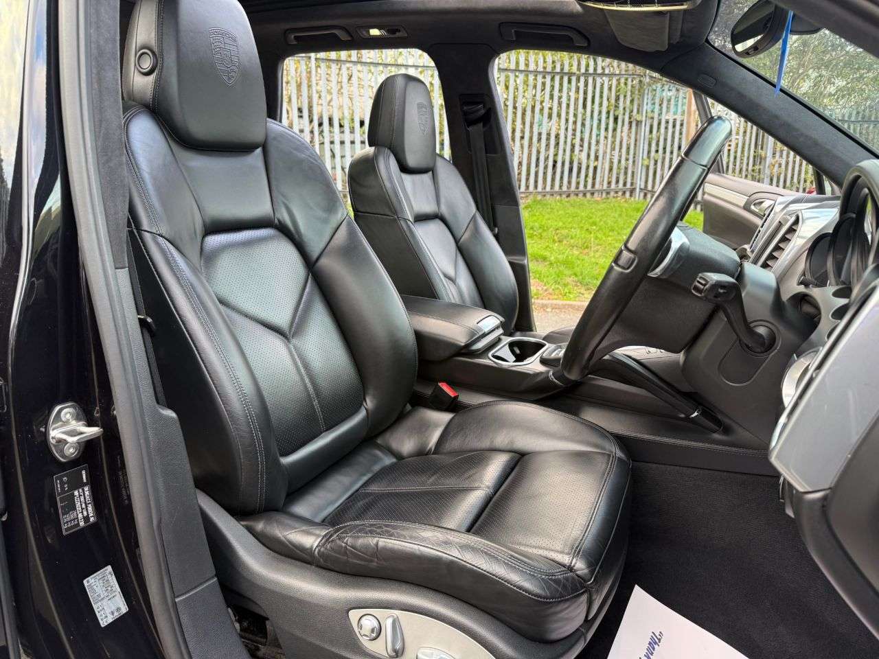 2011 PORSCHE CAYENNE 2011 PORSCHE CAYENNE